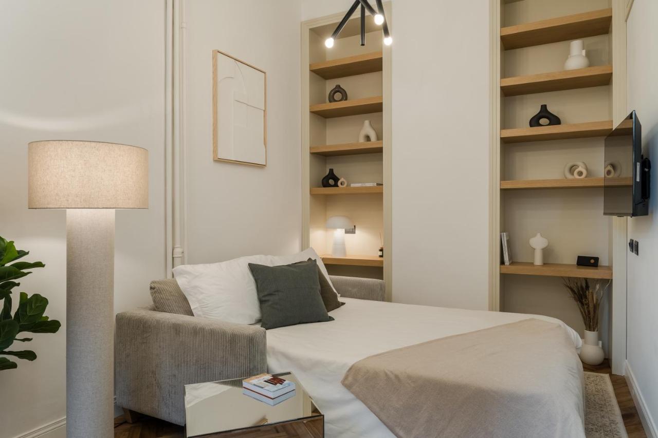 Casa Unica Milano - Elegant Apartment With Balcony - Centrale 1 Luaran gambar