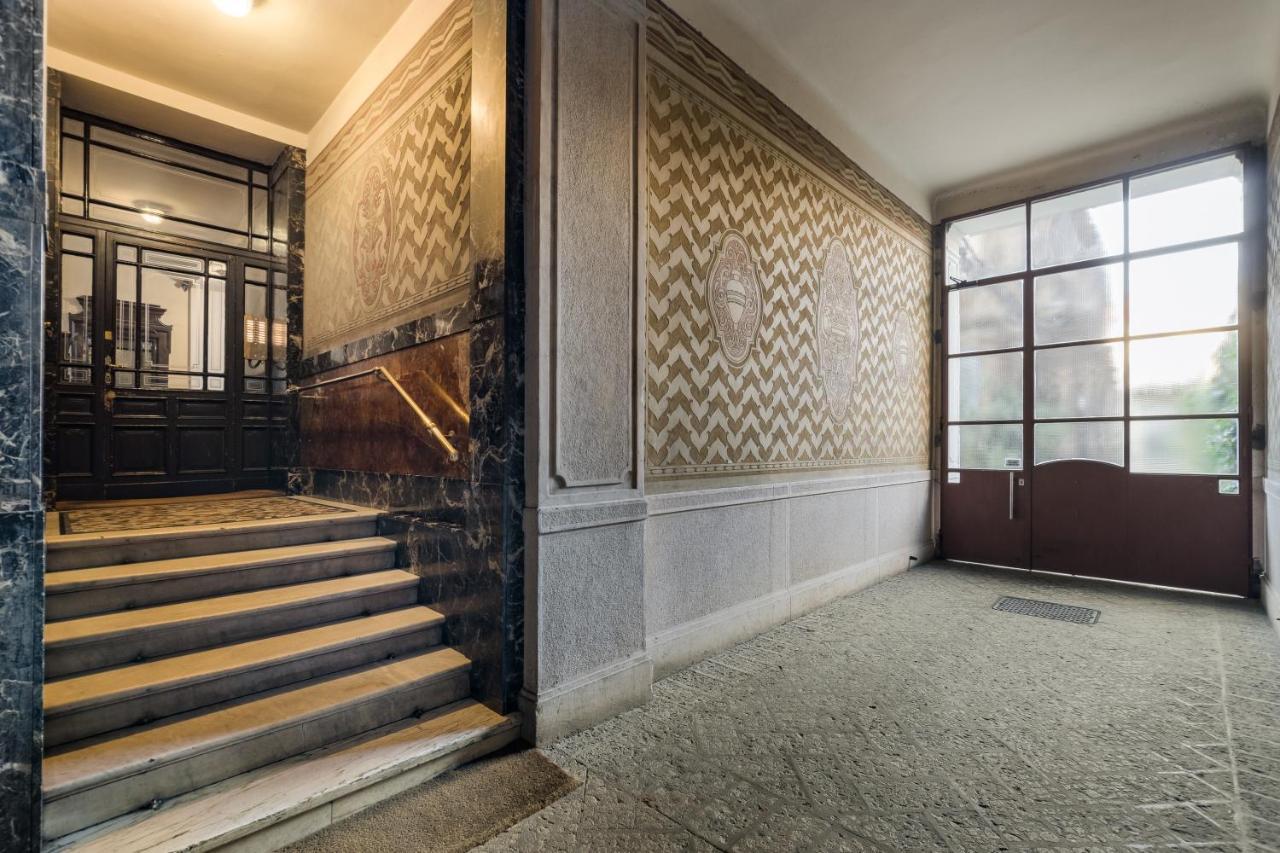 Casa Unica Milano - Elegant Apartment With Balcony - Centrale 1 Luaran gambar