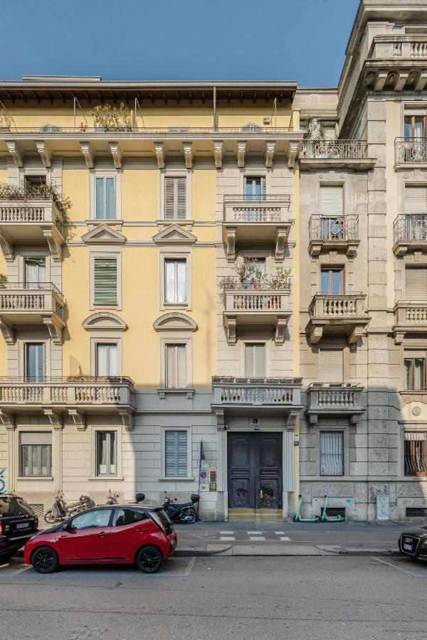 Casa Unica Milano - Elegant Apartment With Balcony - Centrale 1 Luaran gambar