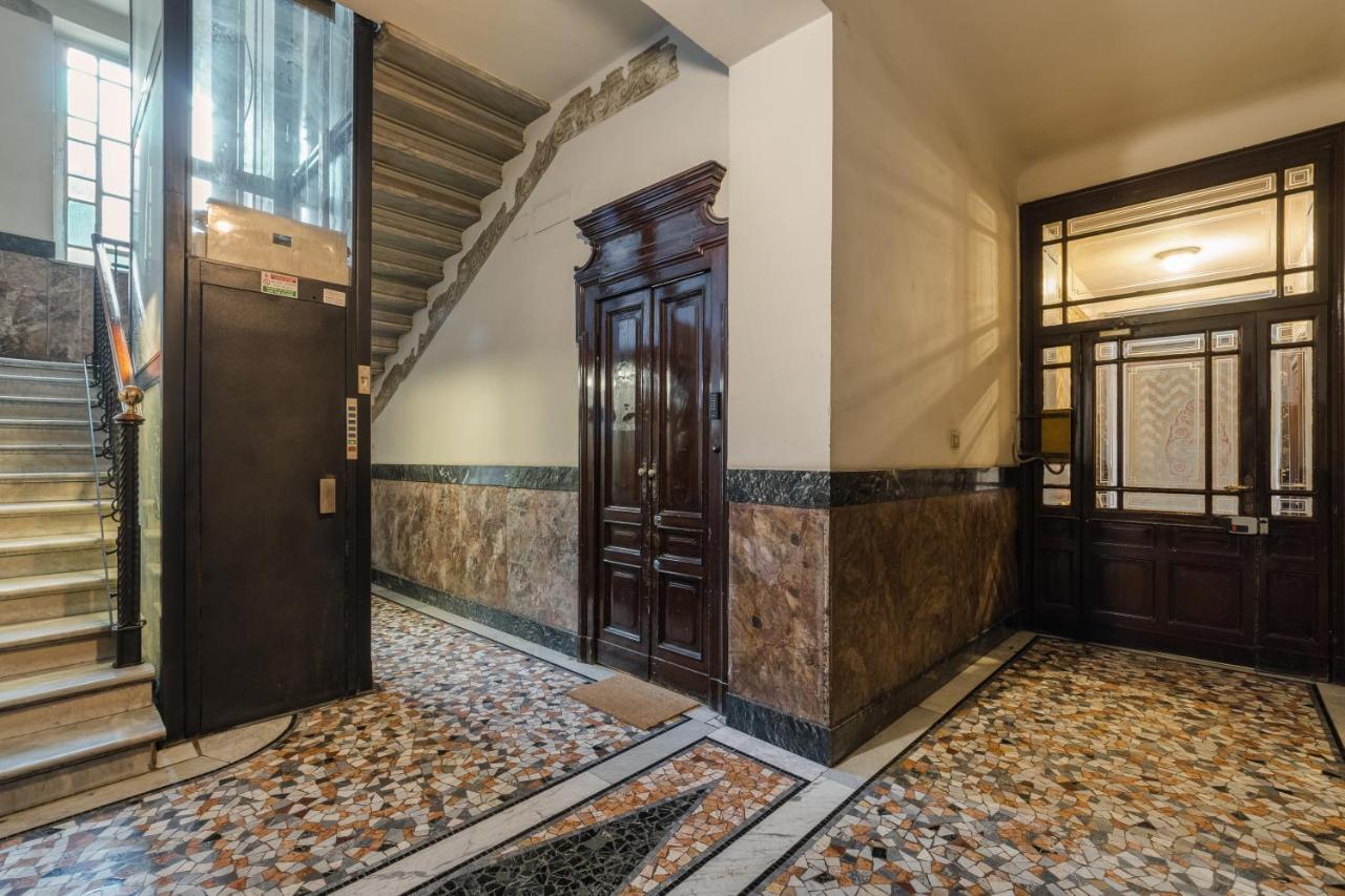 Casa Unica Milano - Elegant Apartment With Balcony - Centrale 1 Luaran gambar